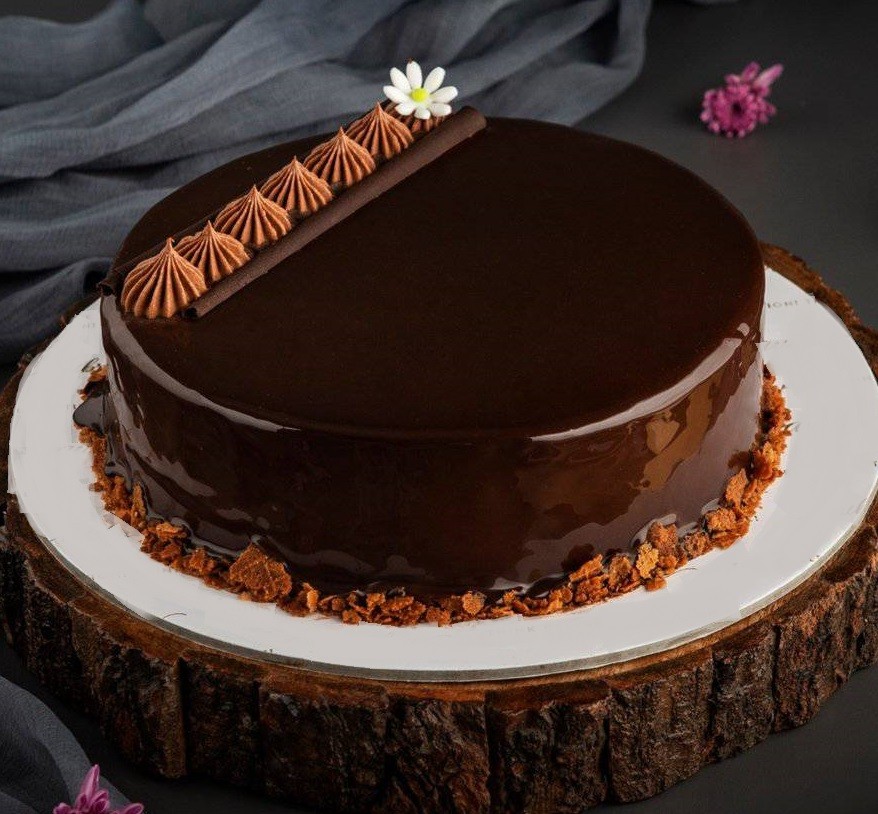 Girija cake Fantasy - This is my new design chocolate truffle cake Pure  homemade fresh soft & eggless If anyone wants this type of cake then inbox  me | Facebook