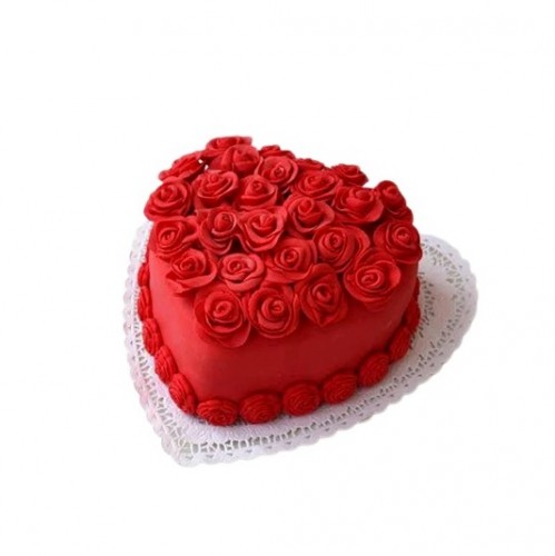 Redvelvet Cream Rose Cake