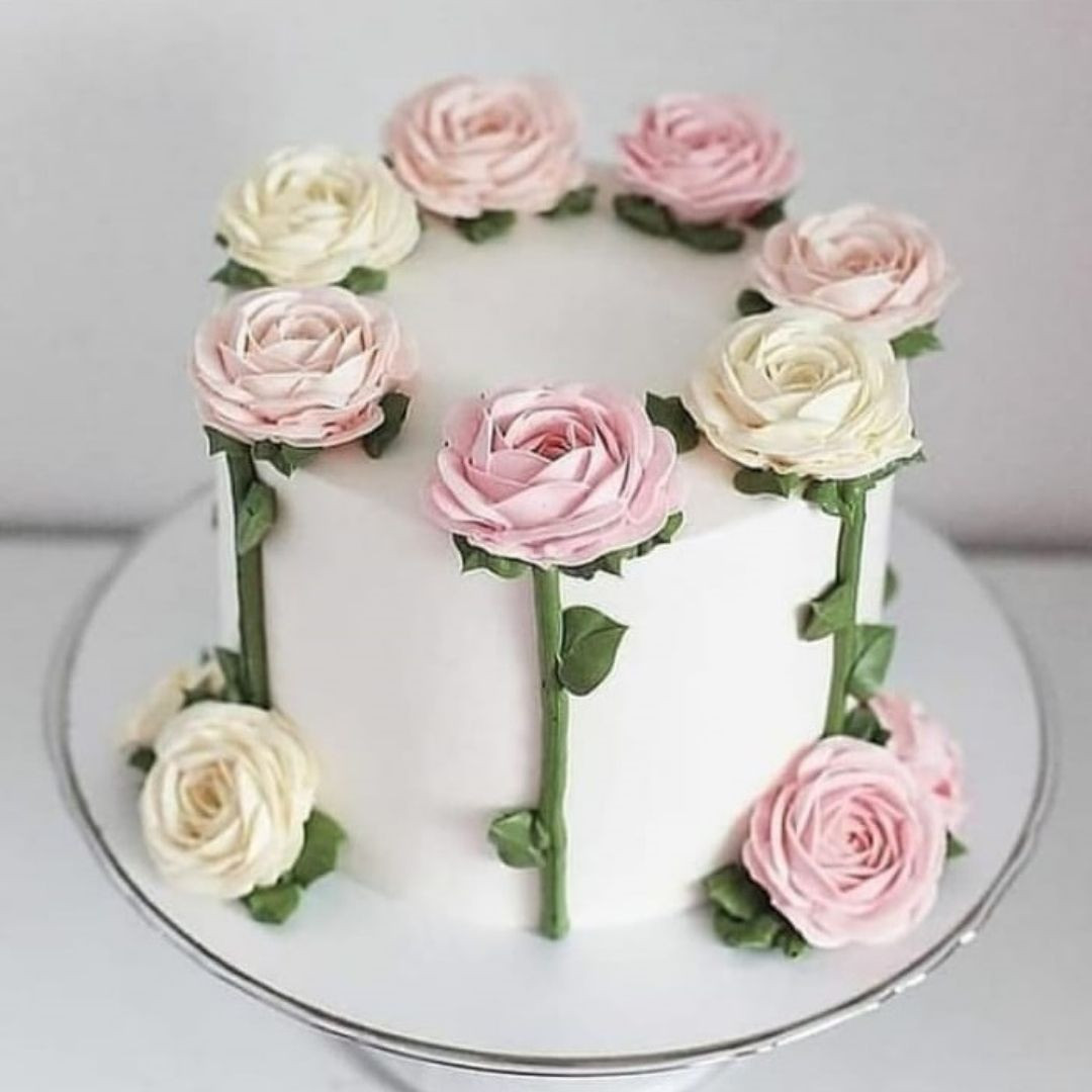 White Cream Rose Strawberry Cake