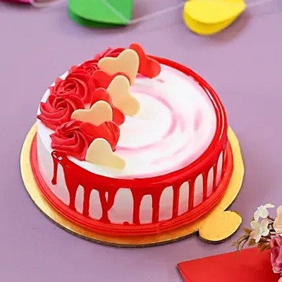 Strawberry Butterscotch cake #youtubeshorts - YouTube