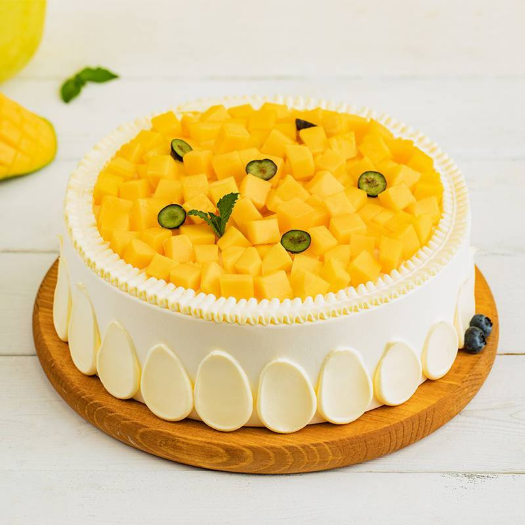 Mascarpone Cream cheese Mango cake with a white rum custard and home made  Italian lady fingers topped with fresh mangoes NO BAKE recipe by Bency  Koshy in Hindi at BetterButter