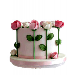 White Cream Rose Strawberry Cake