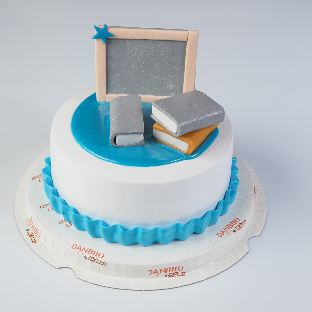 Stationery Cake | Classroom Cake | Teacher's Cake – Liliyum Patisserie &  Cafe