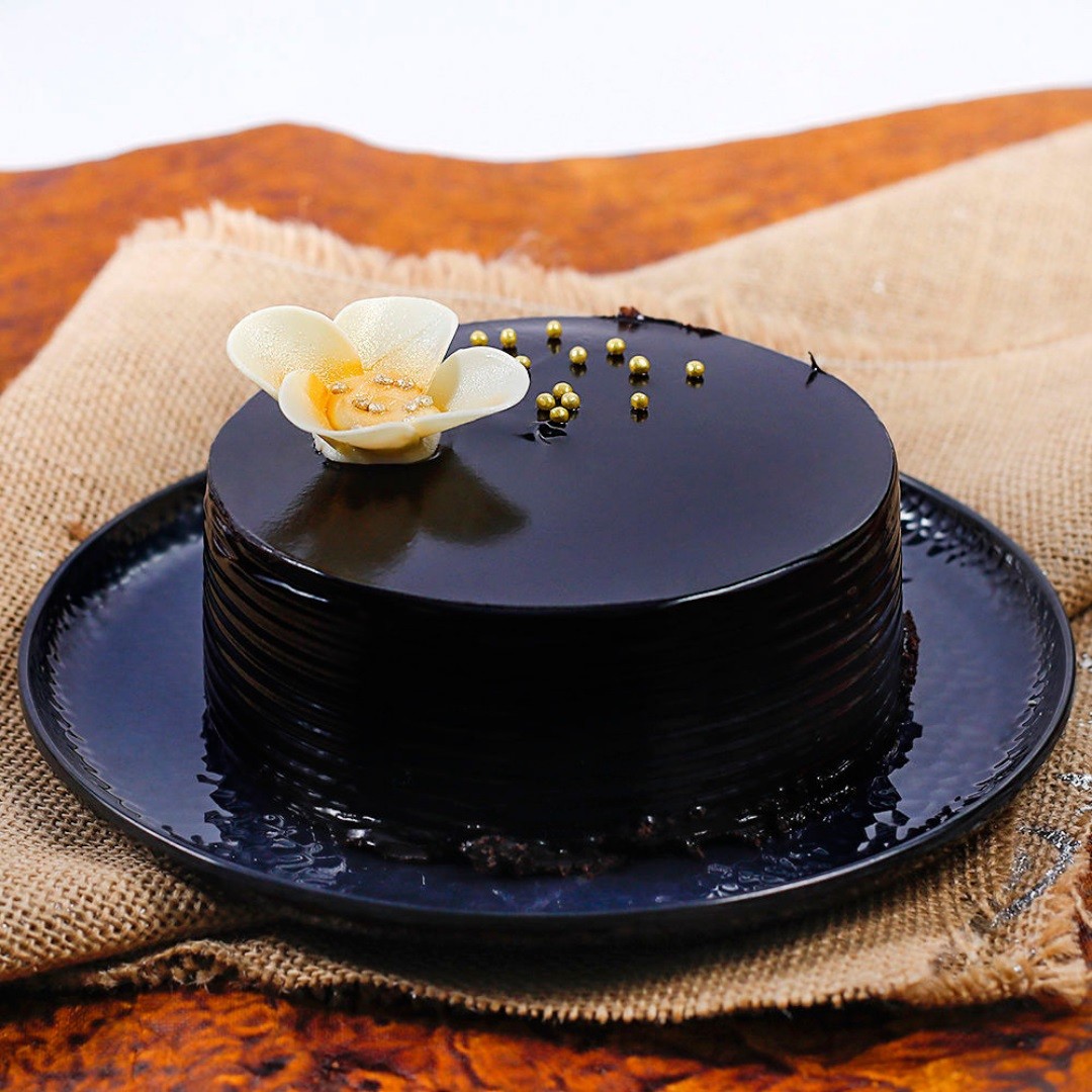 Chocolate Truffle Designer Cake - DP Saini Florist