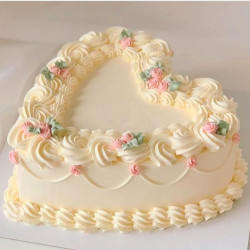 Simple Heart Whiteforest Cake