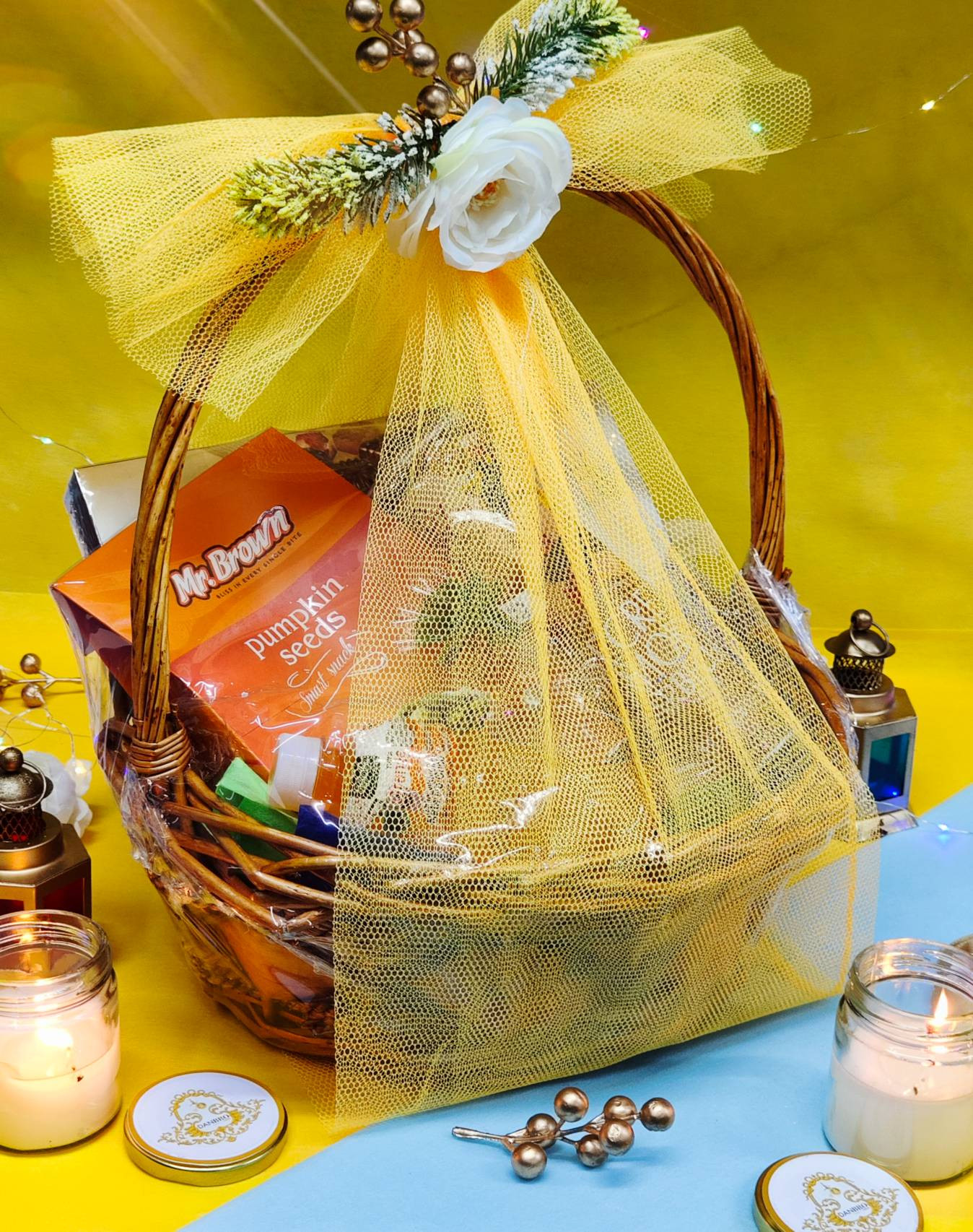 Christmas gift hampers: Make Christmas special for your loved ones with  these luxe gift hampers - The Economic Times