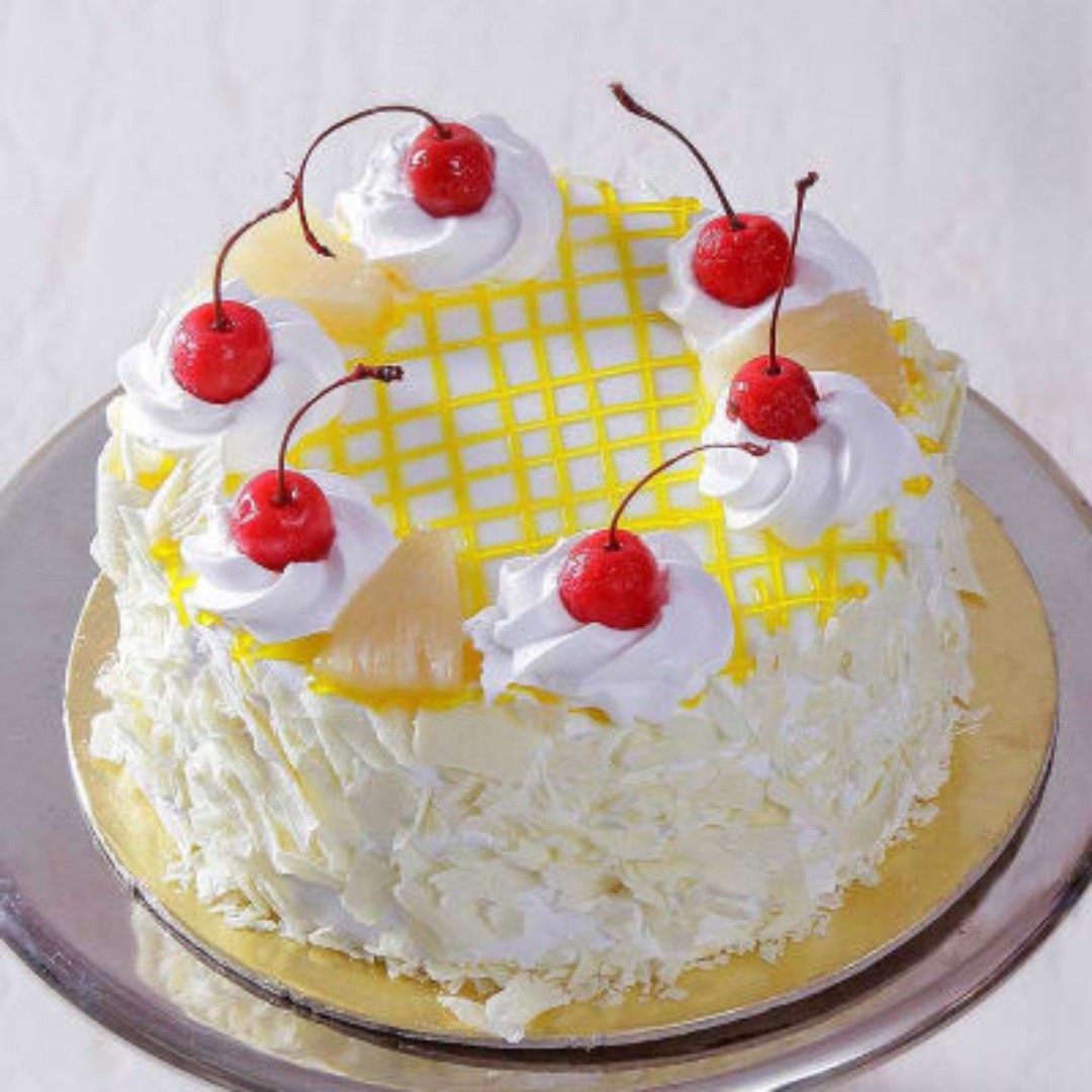 Designer Pineapple Flavour Cake -