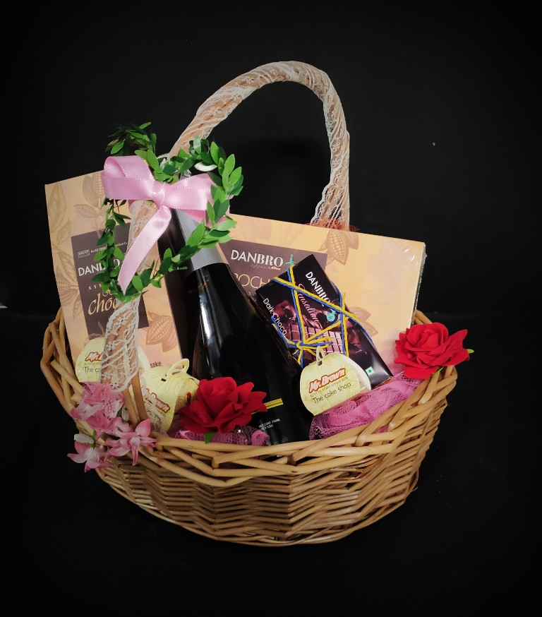 Premium Valentine Gift Hamper