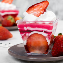 Strawberry Eggless Pudding