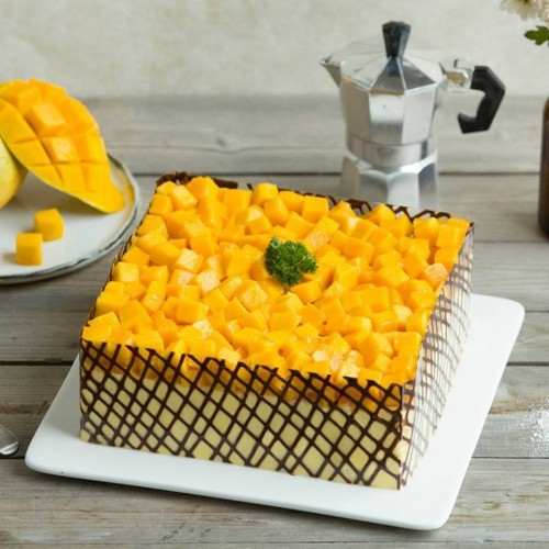 Sliced Mango Cake