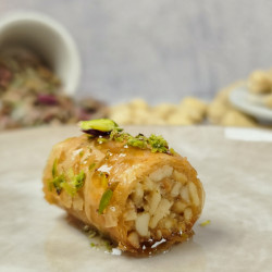 Baklawa Roll Crunchy